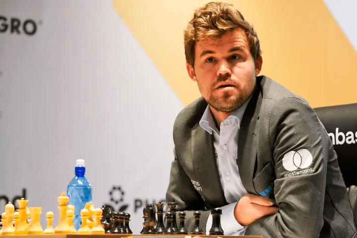 Magnus Carlsen, Chess Champion, accuses Hans Niemann cheating